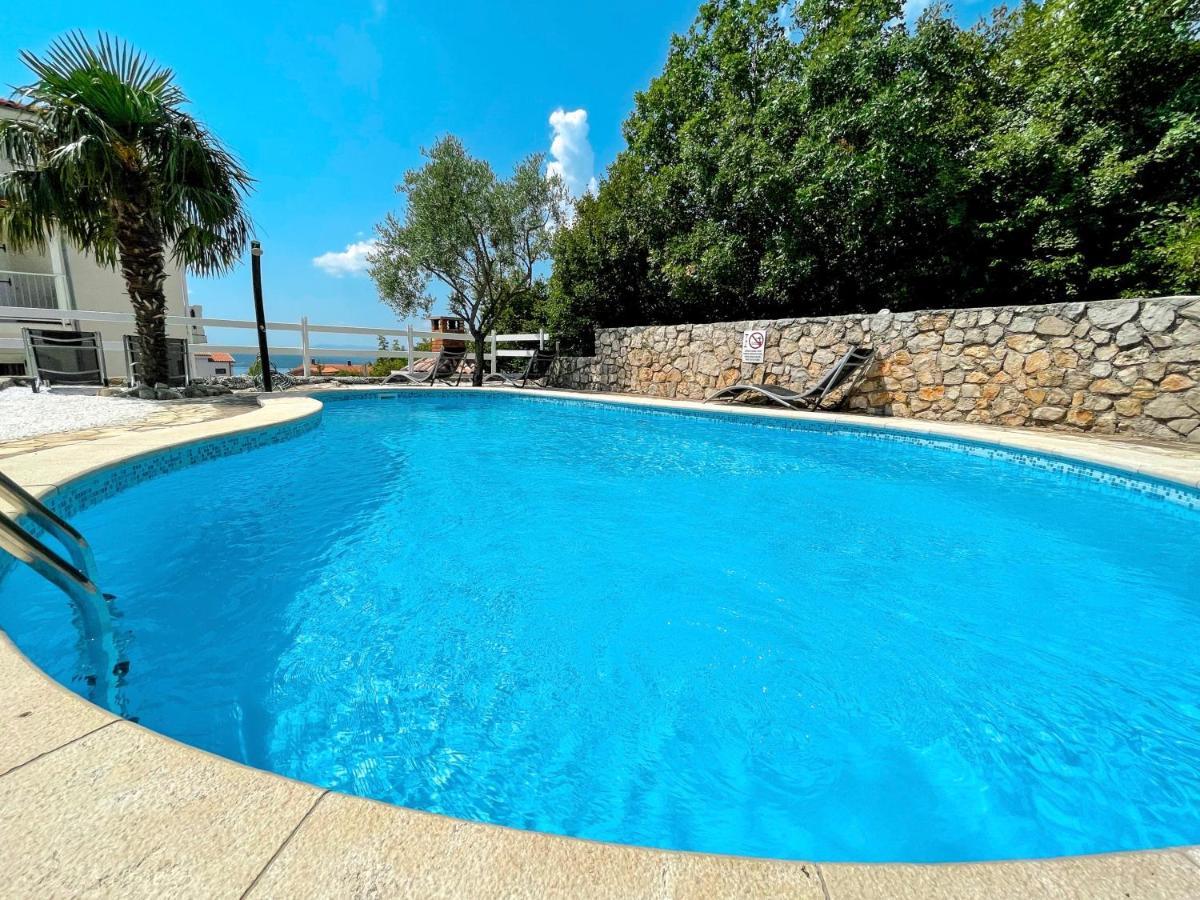 Apartments Villa Klaudia - Adults Only Crikvenica Exteriör bild
