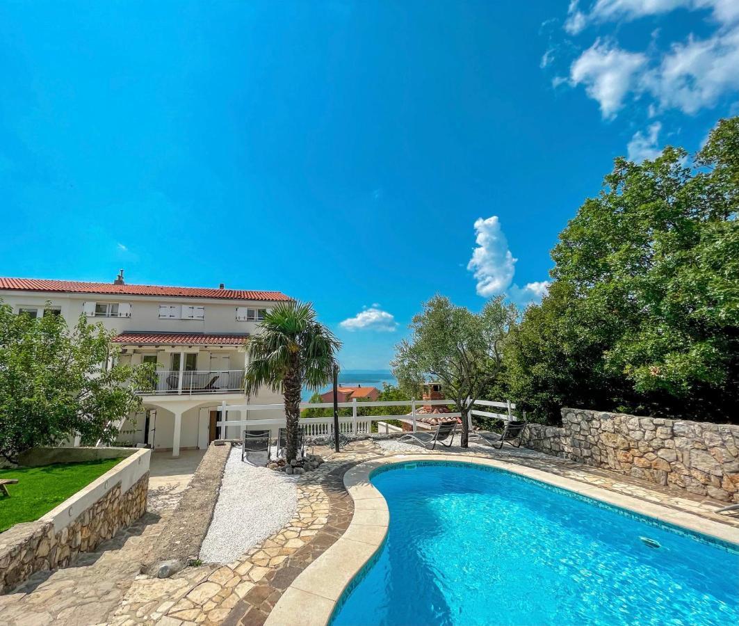 Apartments Villa Klaudia - Adults Only Crikvenica Exteriör bild