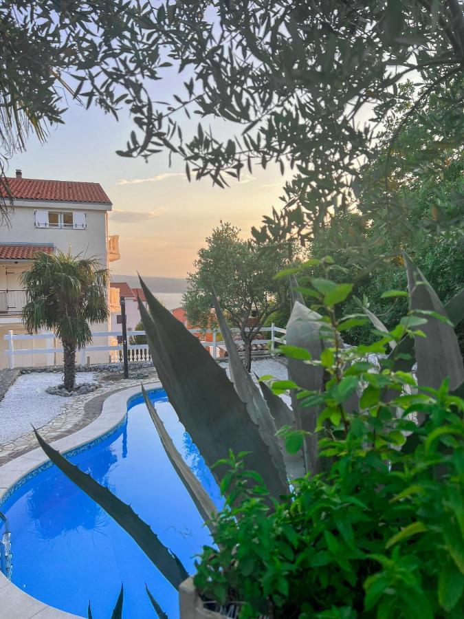 Apartments Villa Klaudia - Adults Only Crikvenica Exteriör bild