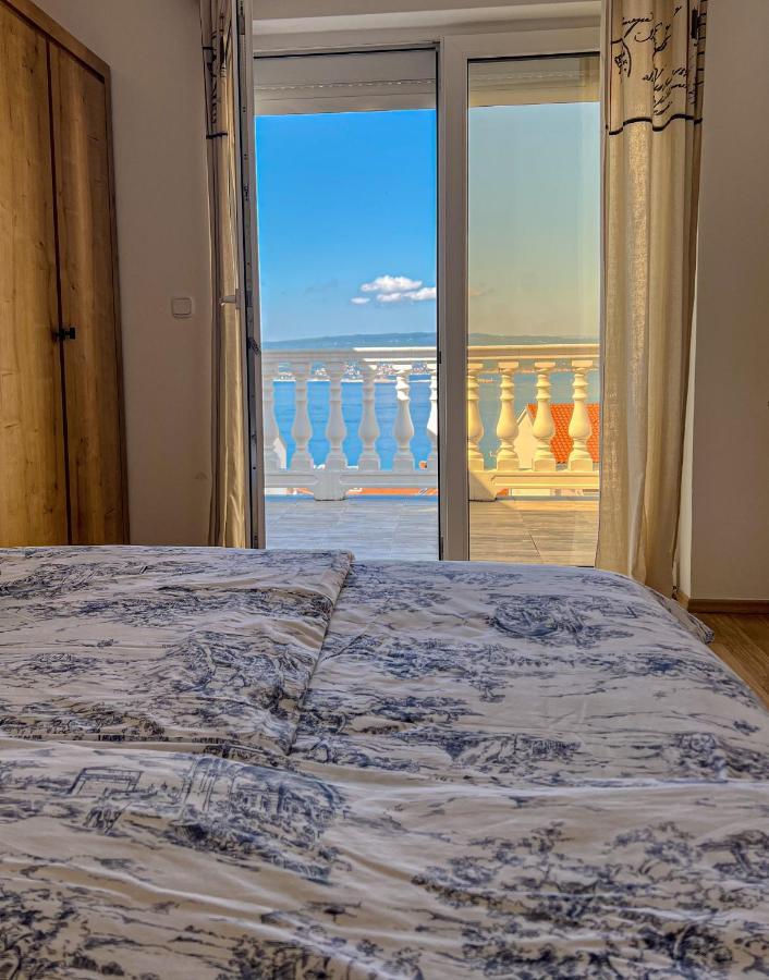 Apartments Villa Klaudia - Adults Only Crikvenica Exteriör bild